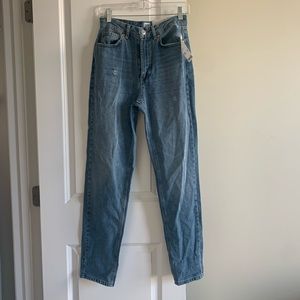 Urban Outfitters High-rise  Mom Jeans